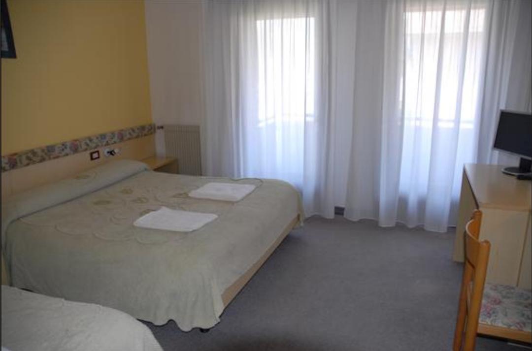 Hotel La Rosa Tolmezzo Eksteriør billede
